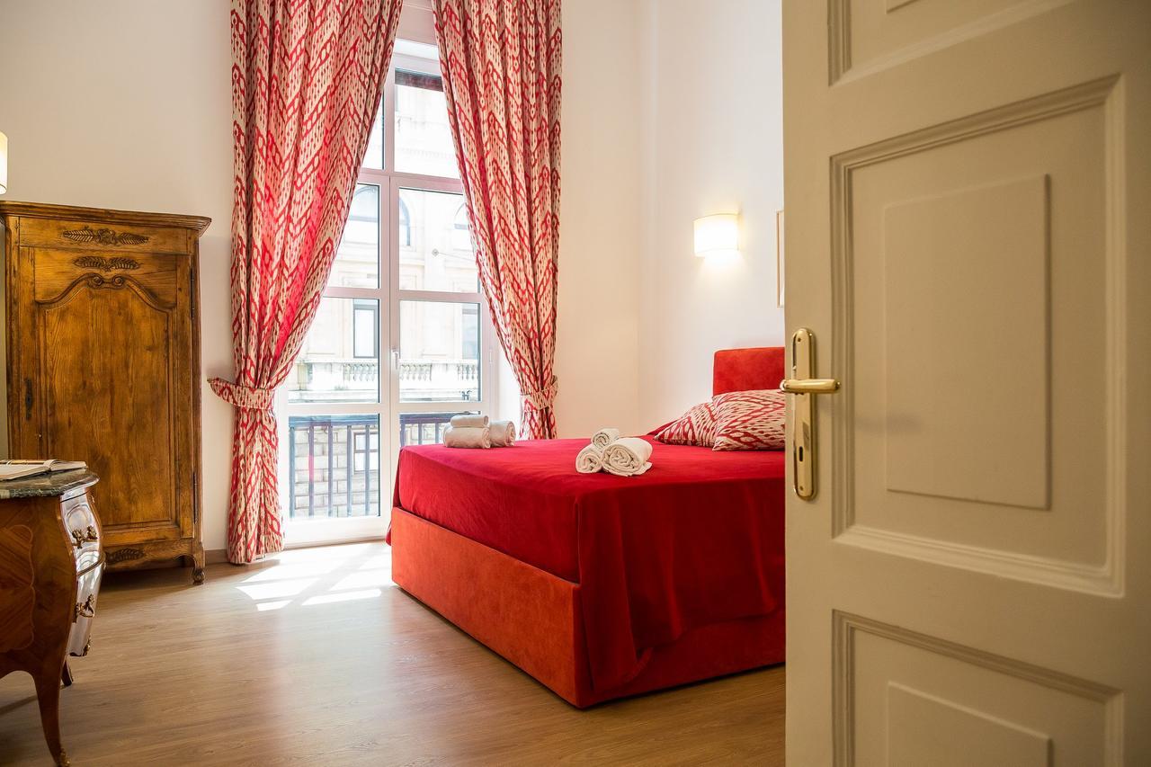 Prestigious Apartment Via Barberini روما المظهر الخارجي الصورة