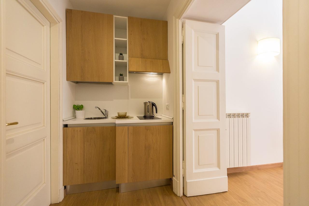 Prestigious Apartment Via Barberini روما المظهر الخارجي الصورة