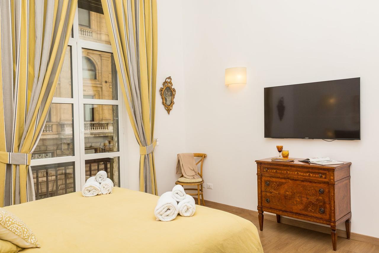 Prestigious Apartment Via Barberini روما المظهر الخارجي الصورة